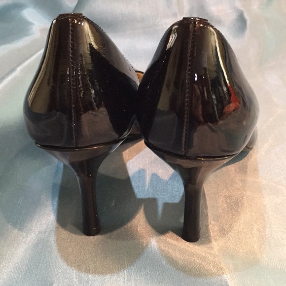 Black Patent leather high heels. - Picture 5 of 6